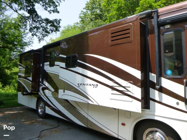 2013 Newmar Ventana LE 3433 - Used Diesel Pusher For Sale by Pop RVs in Andover, Massachusetts