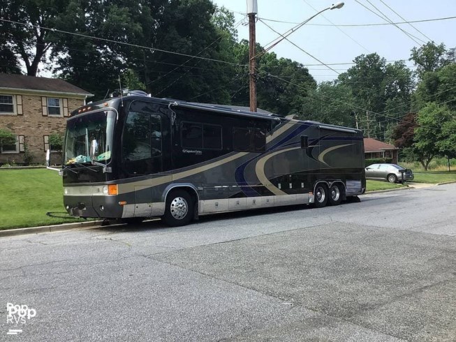 2002 Monaco RV Signature Series 42 Triple Crown - Used Diesel Pusher For Sale by Pop RVs in Fort Washington, Maryland