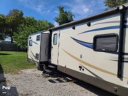 Contact us now about this 2016 Forest River Salem Hemisphere Lite 300BH! 2016 Salem Hemisphere Lite 300BH by Forest River from Pop RVs in Hamilton, Missouri