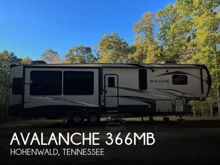 Used 2020 Keystone Avalanche 366MB available in Hohenwald, Tennessee