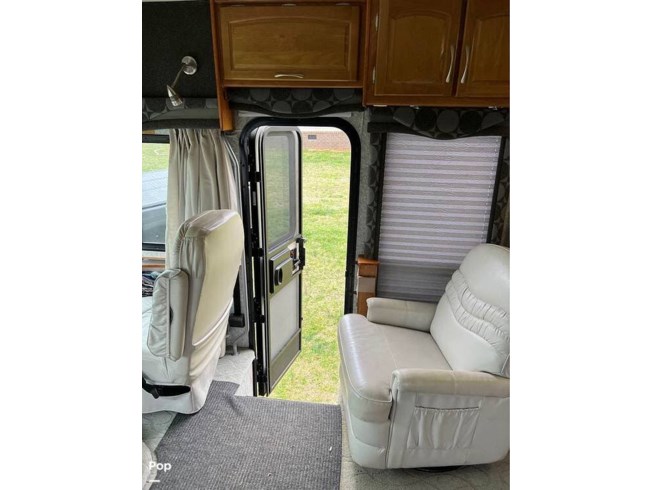 2006 Fleetwood Pace Arrow 37C - Used Class A For Sale by Pop RVs in Burlington, North Carolina