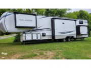 Contact us now about this 2022 Keystone Avalanche 390DS! 2022 Avalanche 390DS by Keystone from Pop RVs in Wartburg, Tennessee