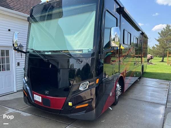 2022 Tiffin Allegro Red 360 37BA - Used Diesel Pusher For Sale by Pop RVs in Clarence, New York
