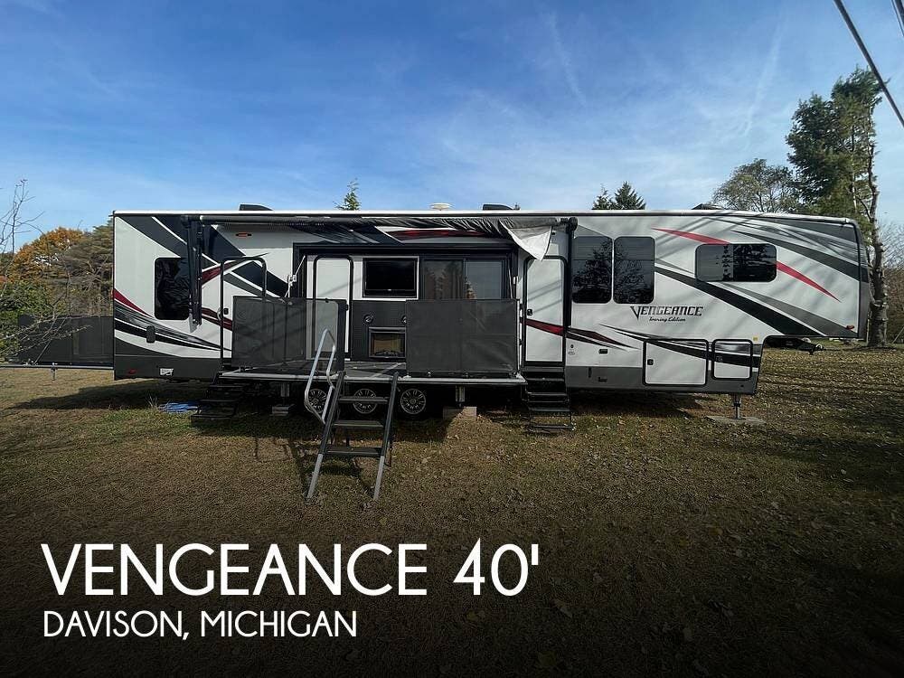 Email now about this 2017 Forest River Vengeance Touring Edition 40D12! Used 2017 Forest River Vengeance Touring Edition 40D12 available in Davison, Michigan
