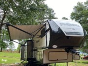 Call now about this 2020 Shasta Phoenix 367BH! 2020 Shasta Phoenix 367BH - Used Fifth Wheel For Sale by Pop RVs in Gainesville, Georgia features Slideout, Air Conditioning, Awning, Leveling Jacks