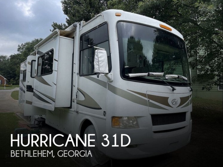 Used 2011 Four Winds Hurricane 31D available in Bethlehem, Georgia