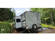 Call now about this 2021 Cruiser RV Twilight 2620! 2021 Cruiser RV Twilight 2620 - Used Travel Trailer For Sale by Pop RVs in Mccaysville, Georgia features Leveling Jacks, Slideout, Awning, Air Conditioning