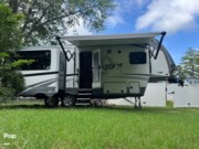 Contact us now about this 2017 Highland Ridge Light 297RLS! 2017 Light 297RLS by Highland Ridge from Pop RVs in Wood River, Illinois