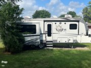 Used 2017 Highland Ridge Light 297RLS available in Wood River, Illinois