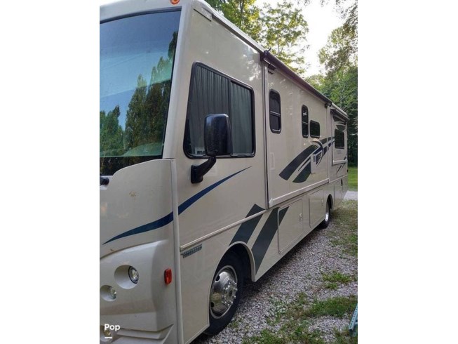 2018 Winnebago Vista 27PE - Used Class A For Sale by Pop RVs in Morgantown, Indiana