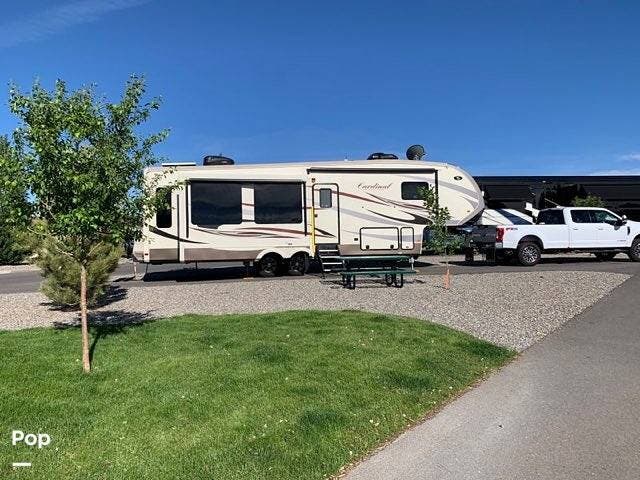 2018 Cardinal 3350RLX by Forest River from Pop RVs in Paso Robles, California