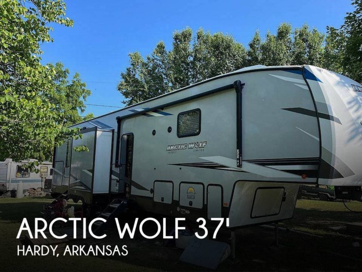 Used 2022 Cherokee Arctic Wolf 3770 SUITE available in Hardy, Arkansas