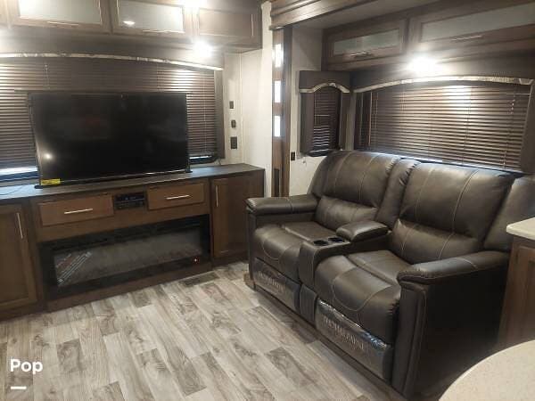 2019 Keystone Cougar 311RES - Used Fifth Wheel For Sale by Pop RVs in Saint James, Missouri