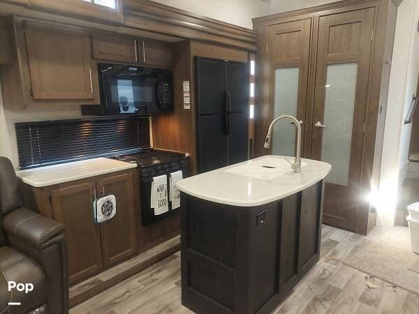 2019 Cougar 311RES by Keystone from Pop RVs in Saint James, Missouri