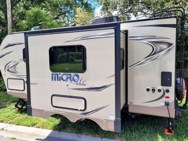 2018 Micro Lite 21DS by Forest River from Pop RVs in Pinellas Park, Florida