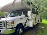 Call now about this 2019 Thor Motor Coach Freedom Elite 28FE! 2019 Thor Motor Coach Freedom Elite 28FE - Used Class C For Sale by Pop RVs in Katonah, New York features Generator, Air Conditioning, Slideout, Awning