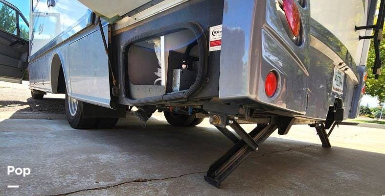 Call now about this 2018 Winnebago View 24D! 2018 Winnebago View 24D - Used Class C For Sale by Pop RVs in Dumas, Texas features Air Conditioning, Slideout, Generator, Awning