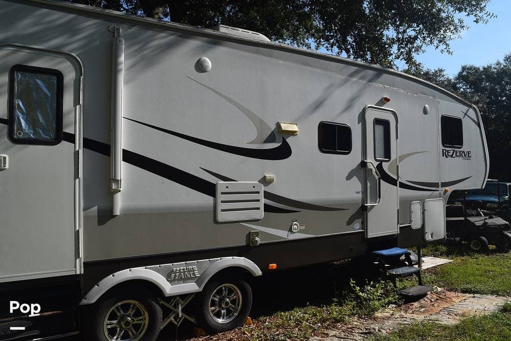 Contact us now about this 2015 CrossRoads Rezerve 31BH! 2015 Rezerve 31BH by CrossRoads from Pop RVs in Lynn Haven, Florida