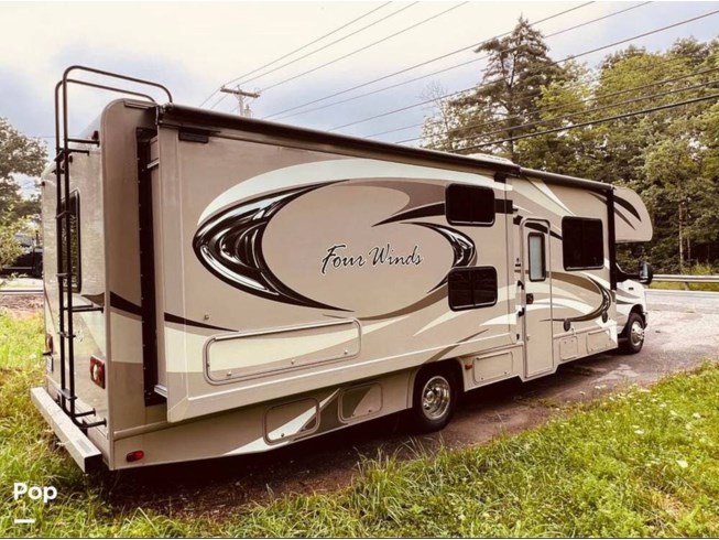 2014 Chateau 31A by Thor Motor Coach from Pop RVs in Rockport, Maine