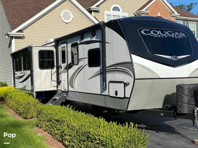 2021 Keystone Cougar 31MBS - Used Travel Trailer For Sale by Pop RVs in Monroe Township, New Jersey