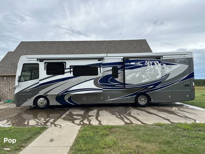 2022 Fleetwood Discovery LXE 40M - Used Diesel Pusher For Sale by Pop RVs in Carthage, Texas
