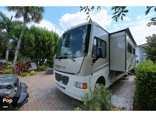 2014 Winnebago Vista 35B - Used Class A For Sale by Pop RVs in Margate, Florida