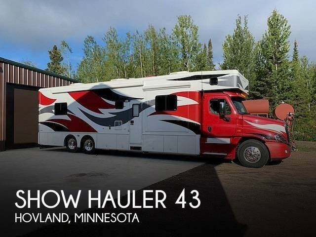 Used 2014 Show Hauler 43 available in Hovland, Minnesota