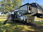 Call now about this 2021 Keystone Fuzion 424! 2021 Keystone Fuzion 424 - Used Toy Hauler For Sale by Pop RVs in Texarkana, Arkansas features Awning, Slideout, Generator, Air Conditioning