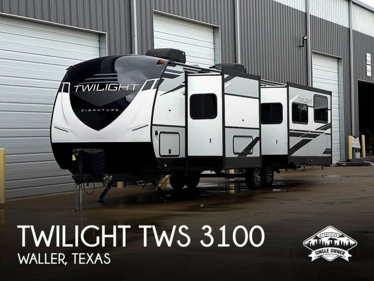 Email now about this 2022 Cruiser RV Twilight TWS 3100! Used 2022 Cruiser RV Twilight TWS 3100 available in Waller, Texas