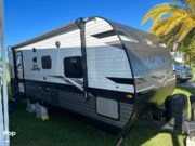 Call now about this 2023 Jayco Jay Flight 240RBS! 2023 Jayco Jay Flight 240RBS - Used Travel Trailer For Sale by Pop RVs in North Port, Florida features Air Conditioning, Awning, Slideout