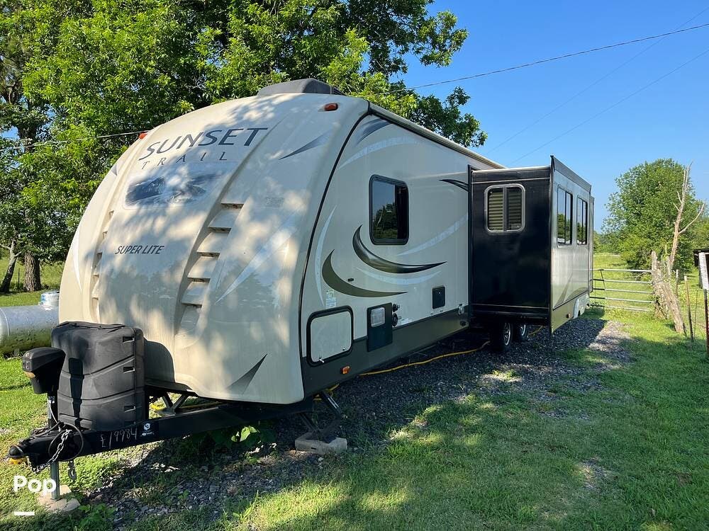 Contact us now about this 2017 CrossRoads Sunset Trail 320BH! 2017 Sunset Trail 320BH by CrossRoads from Pop RVs in Searcy, Arkansas