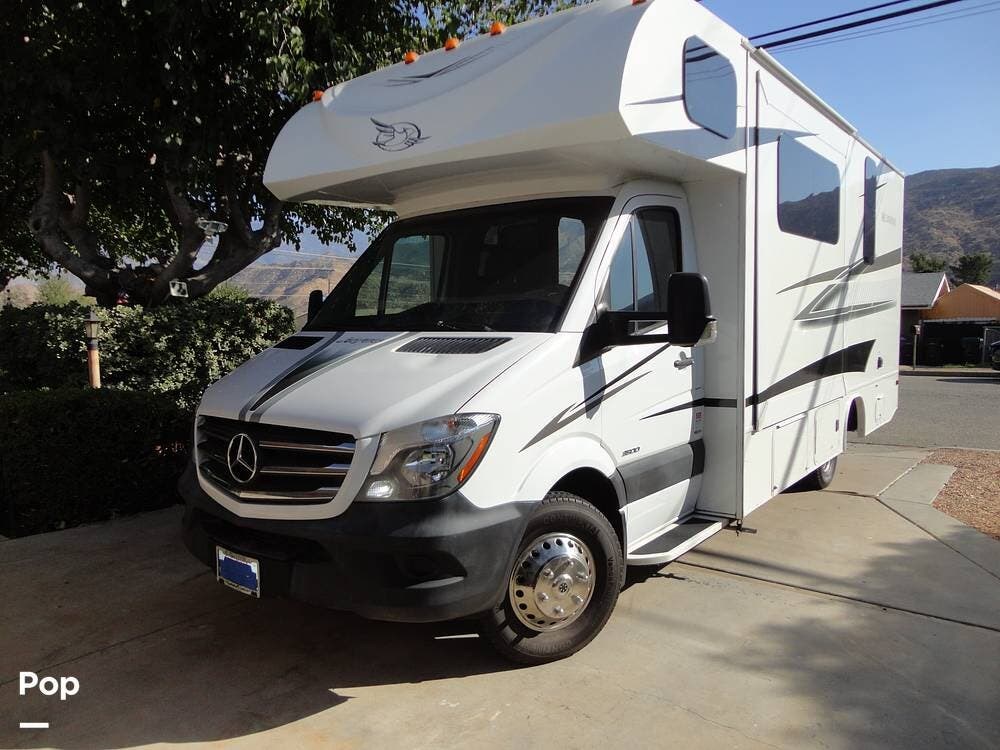 Call now about this 2017 Jayco Melbourne 24M! 2017 Jayco Melbourne 24M - Used Class C For Sale by Pop RVs in Banning, California features Air Conditioning, Slideout, Generator, Awning, Leveling Jacks