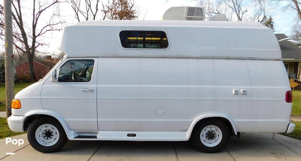 Used 2002 Dodge Dodge 3500 Grooming Van available in Avon Lake, Ohio