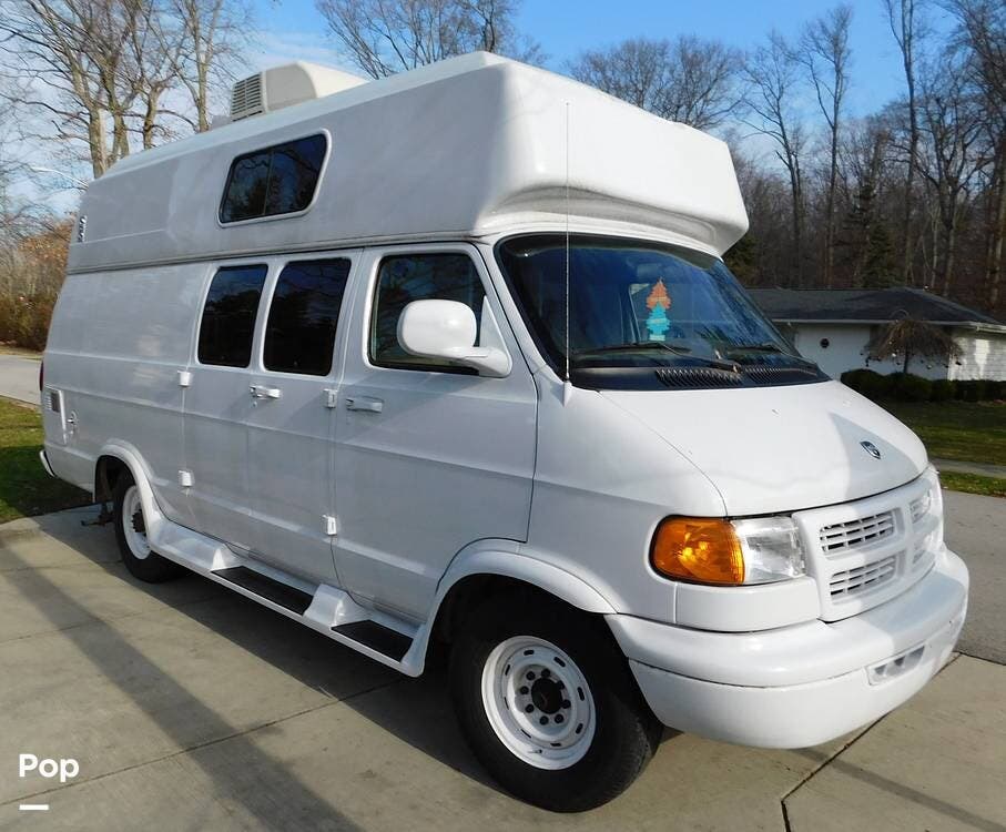 Call now about this 2002 Dodge Dodge 3500 Grooming Van! 2002 Dodge Dodge 3500 Grooming Van - Used Conversion Van For Sale by Pop RVs in Avon Lake, Ohio features Air Conditioning, Generator