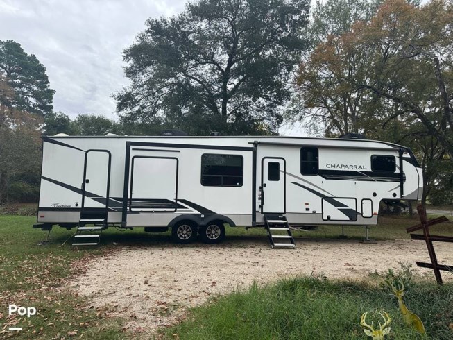 2022 Chaparral 373 MBRB by Coachmen from Pop RVs in Kilgore, Texas