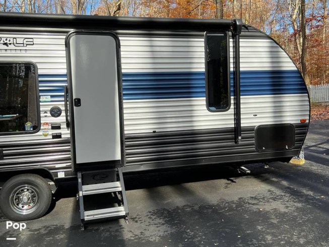 2021 Forest River Grey Wolf M-26DJSE - Used Travel Trailer For Sale by Pop RVs in Edgewater, Maryland