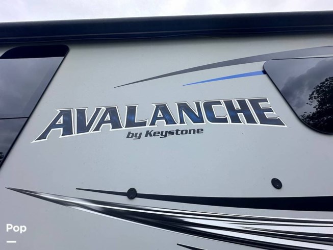 2019 Avalanche 332MK by Keystone from Pop RVs in Dunnellon, Florida