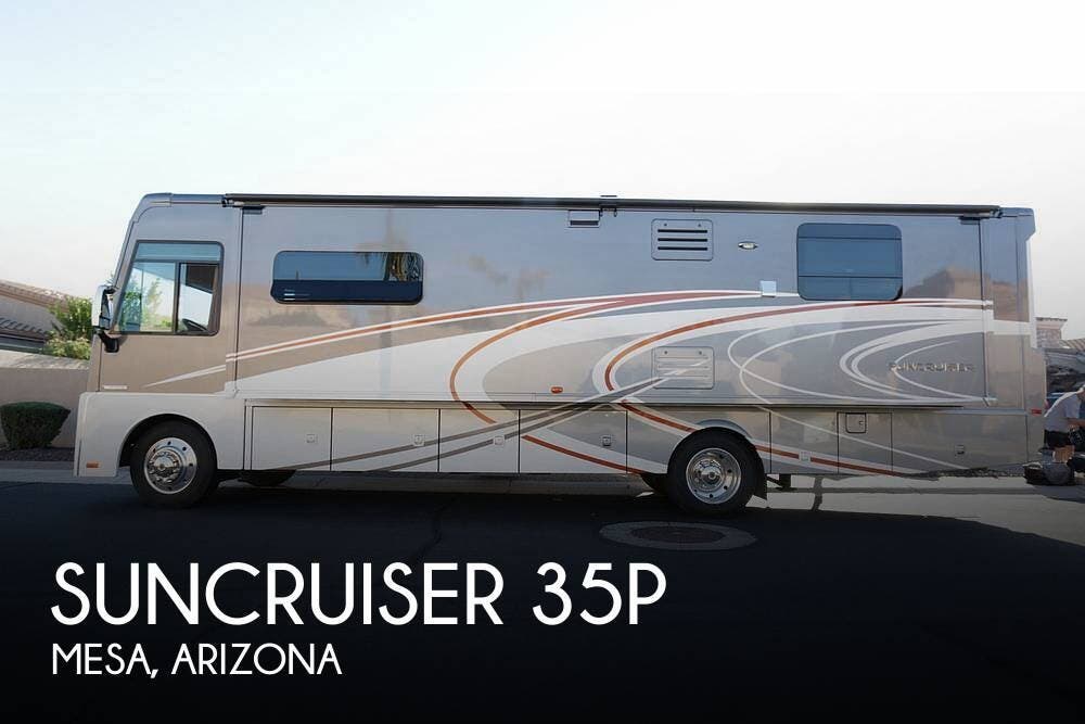 Email now about this 2017 Winnebago Suncruiser 35P! Used 2017 Winnebago Suncruiser 35P available in Mesa, Arizona