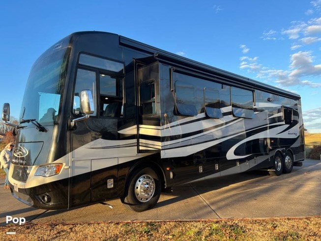 2016 Newmar Dutch Star 4369 - Used Diesel Pusher For Sale by Pop RVs in Perryville, Missouri