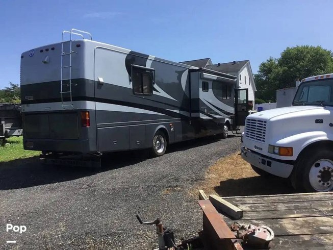 2004 Scepter 38PST by Holiday Rambler from Pop RVs in Marbury, Maryland