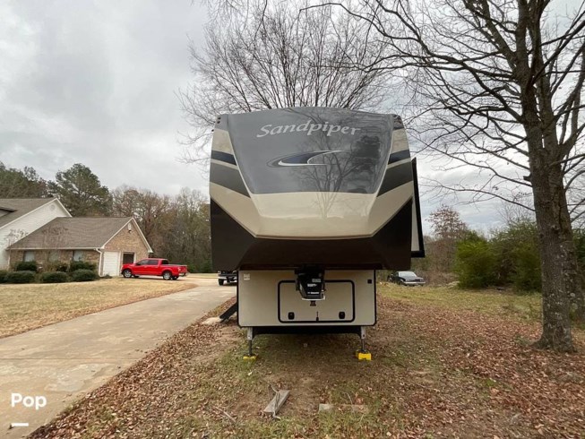 2021 Sandpiper 384qbok by Forest River from Pop RVs in Whitehouse, Texas