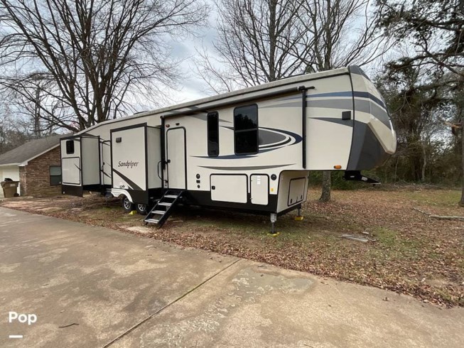 2021 Forest River Sandpiper 384qbok - Used Fifth Wheel For Sale by Pop RVs in Whitehouse, Texas