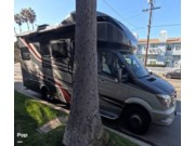 Contact us now about this 2019 Tiffin Wayfarer 25QW! 2019 Wayfarer 25QW by Tiffin from Pop RVs in Redondo Beach, California