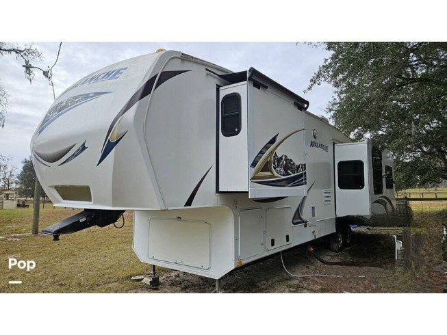2012 Keystone Avalanche 345TG - Used Fifth Wheel For Sale by Pop RVs in Morriston, Florida