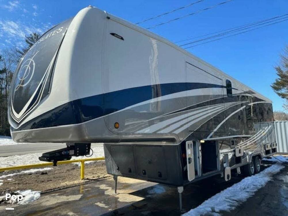 Contact us now about this 2023 DRV Mobile Suites 41RKDB! 2023 Mobile Suites 41RKDB by DRV from Pop RVs in Scarborough, Maine