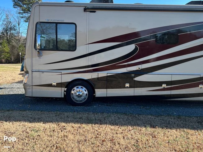2016 Fleetwood Discovery 40G - Used Diesel Pusher For Sale by Pop RVs in Dagsboro, Delaware