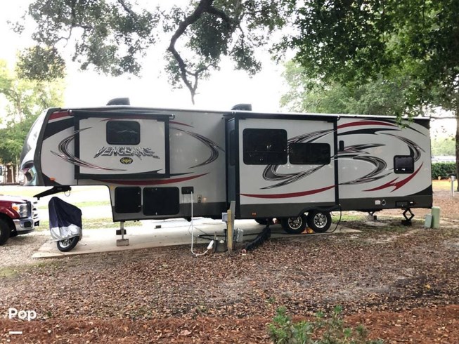 2016 Newmar Ventana 320A Toy Hauler - Used Toy Hauler For Sale by Pop RVs in Gulf Shores, Alabama