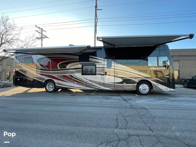 2021 Thor Motor Coach Palazzo 37.4 - Used Diesel Pusher For Sale by Pop RVs in Troy, Michigan