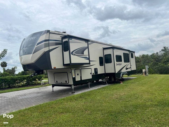 2021 Forest River Sandpiper 384qbok - Used Fifth Wheel For Sale by Pop RVs in Punta Gorda, Florida