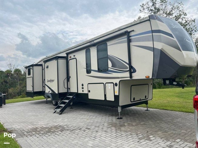 2021 Sandpiper 384qbok by Forest River from Pop RVs in Punta Gorda, Florida